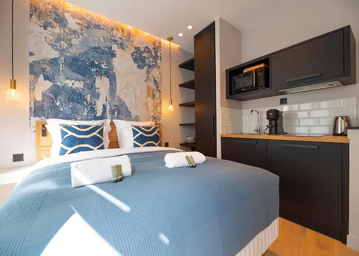 Demeure Montmartre Апартаменты *